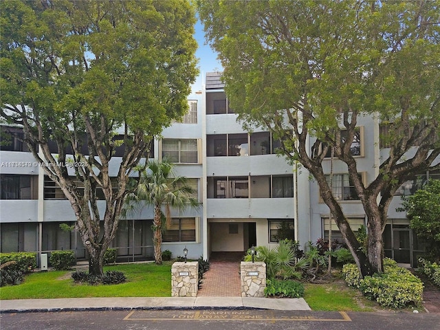 view of building exterior