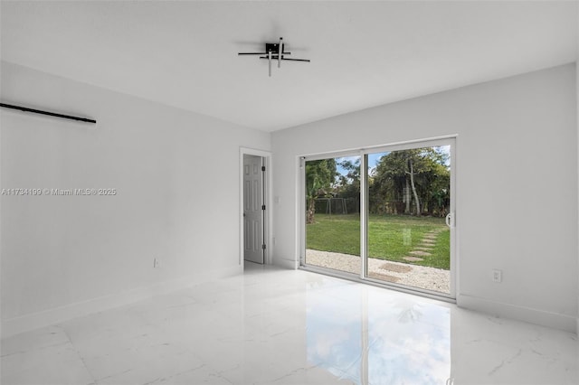 unfurnished room with ceiling fan