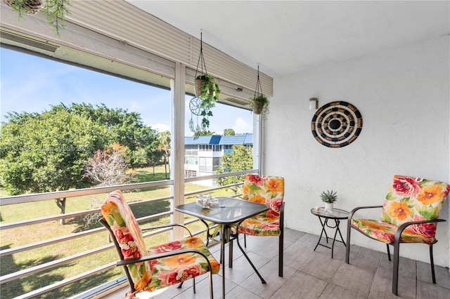 view of sunroom / solarium