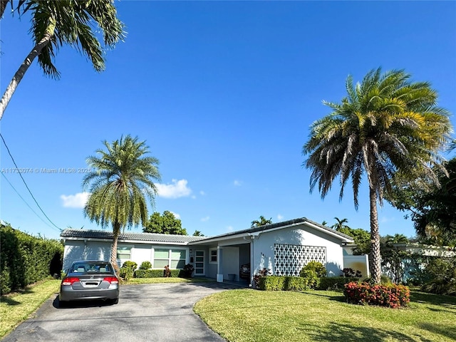 Listing photo 2 for 2611 Scott St, Hollywood FL 33020