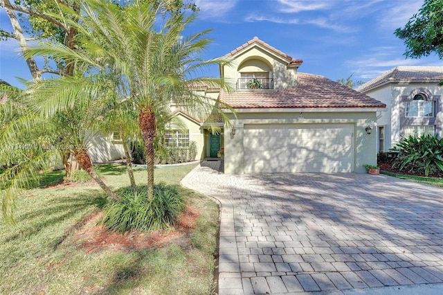 view of mediterranean / spanish-style house