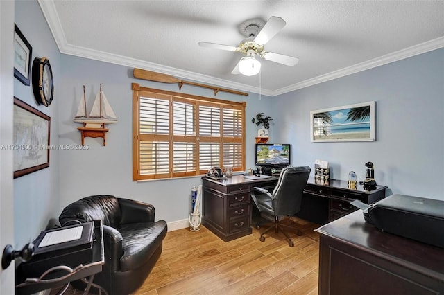 home office with crown molding, light hardwood / wood-style flooring, a textured ceiling, and ceiling fan