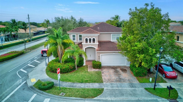 view of front of house with a garage