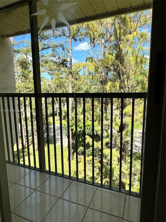 balcony with ceiling fan