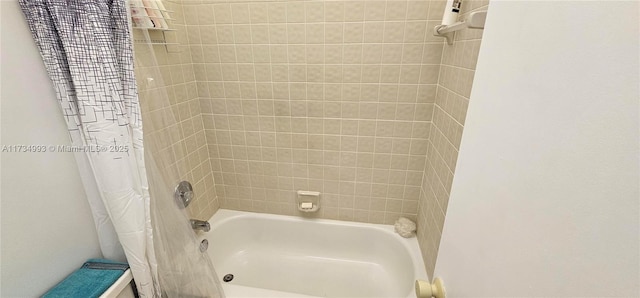 full bathroom featuring shower / bath combo