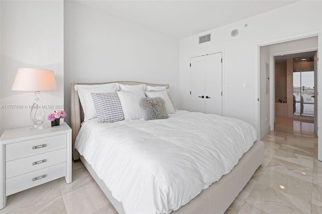 bedroom featuring a closet