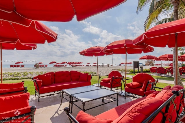 view of patio / terrace featuring outdoor lounge area