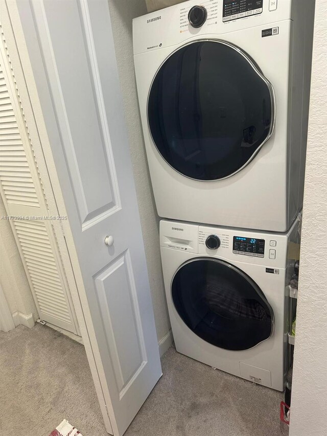 full bathroom featuring vanity, a shower stall, and toilet