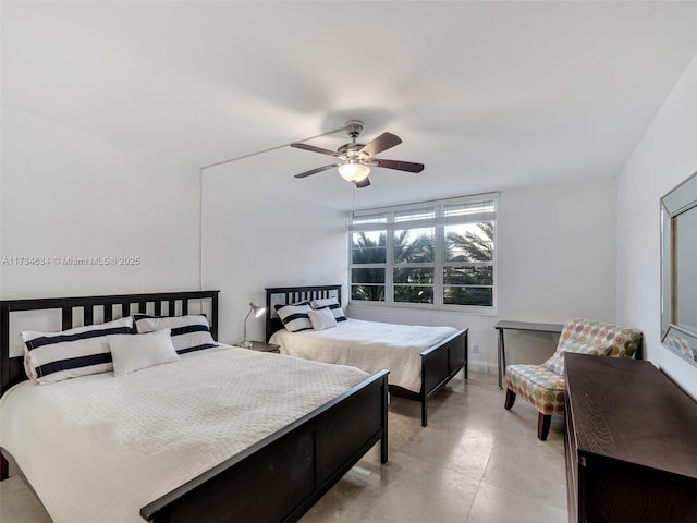 bedroom with ceiling fan