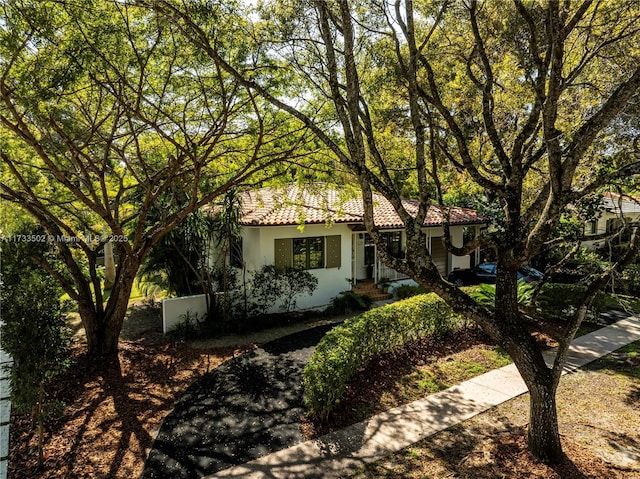 view of front of property