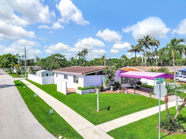 view of front of property with a front yard