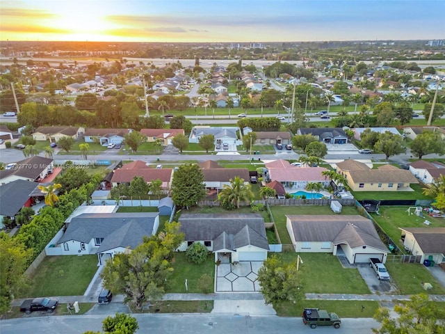 view of aerial view at dusk