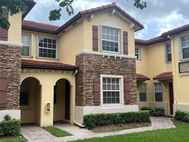 view of mediterranean / spanish house