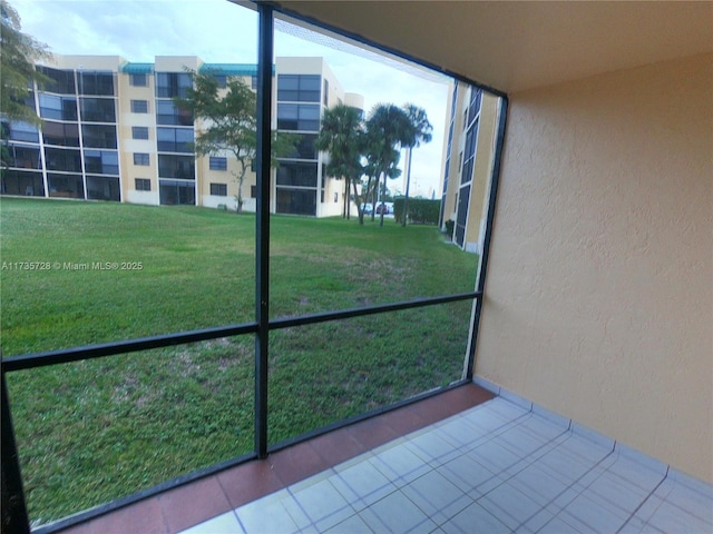 view of unfurnished sunroom