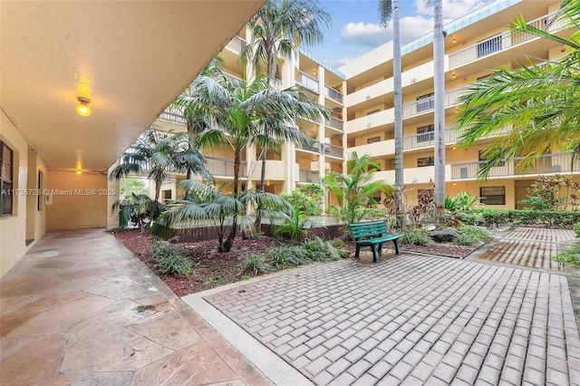 6575 W Oakland Park Blvd Unit 114, Lauderhill, FL 33313 - view of patio / terrace