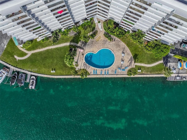 bird's eye view with a water view