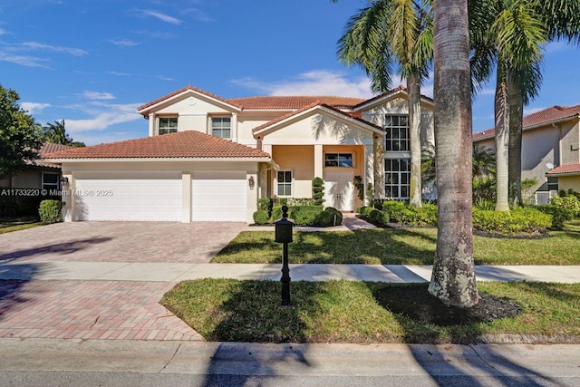 1633 Victoria Pointe Ln, Weston FL, 33327, 5 bedrooms, 5 baths house for sale