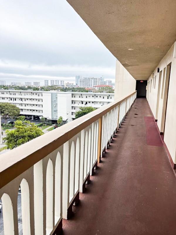 balcony featuring a city view