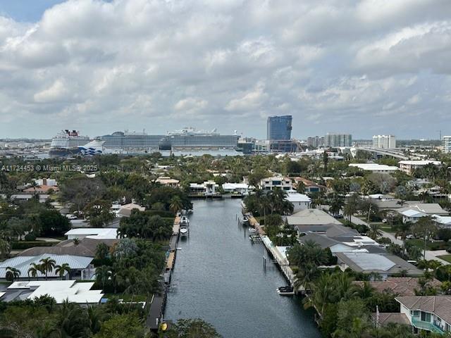 bird's eye view featuring a water view