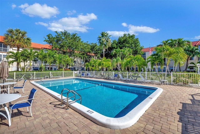700 SE 6th Ave Unit 203, Deerfield Beach, FL 33441 - community pool with fence and a patio