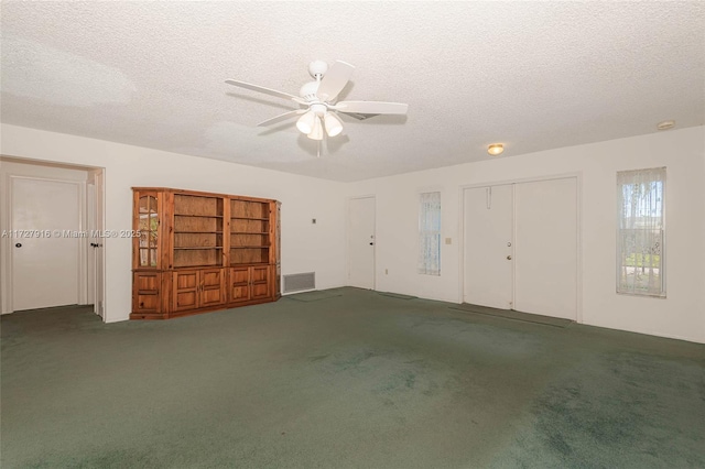 garage with ceiling fan