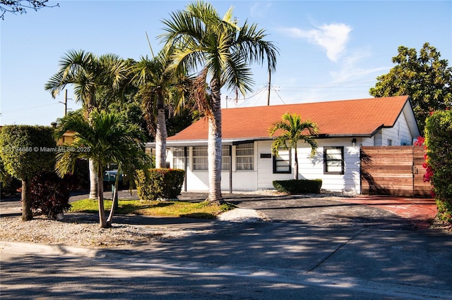 view of front of house