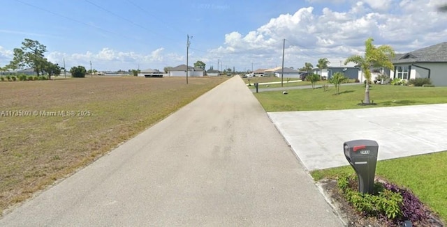 Listing photo 2 for 2408 NW 7th Pl, Cape Coral FL 33993