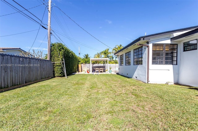 view of yard with a patio area