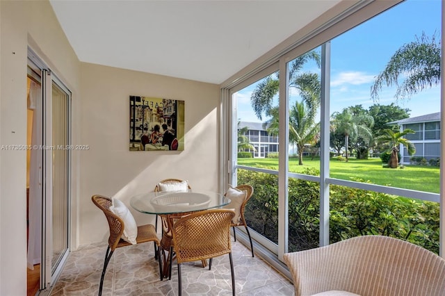 view of sunroom / solarium