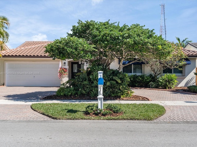 view of front facade with a garage