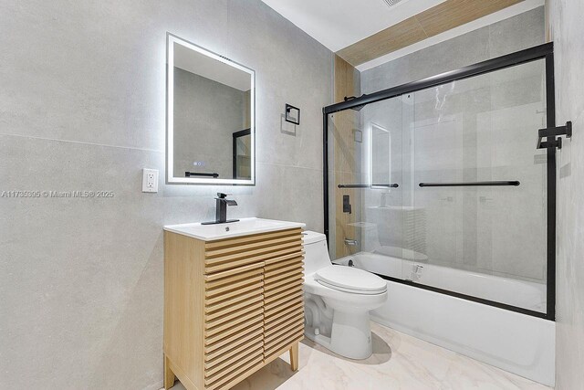 1816 SW 11th Ter, Miami, FL 33135 - full bath with toilet, vanity, and combined bath / shower with glass door