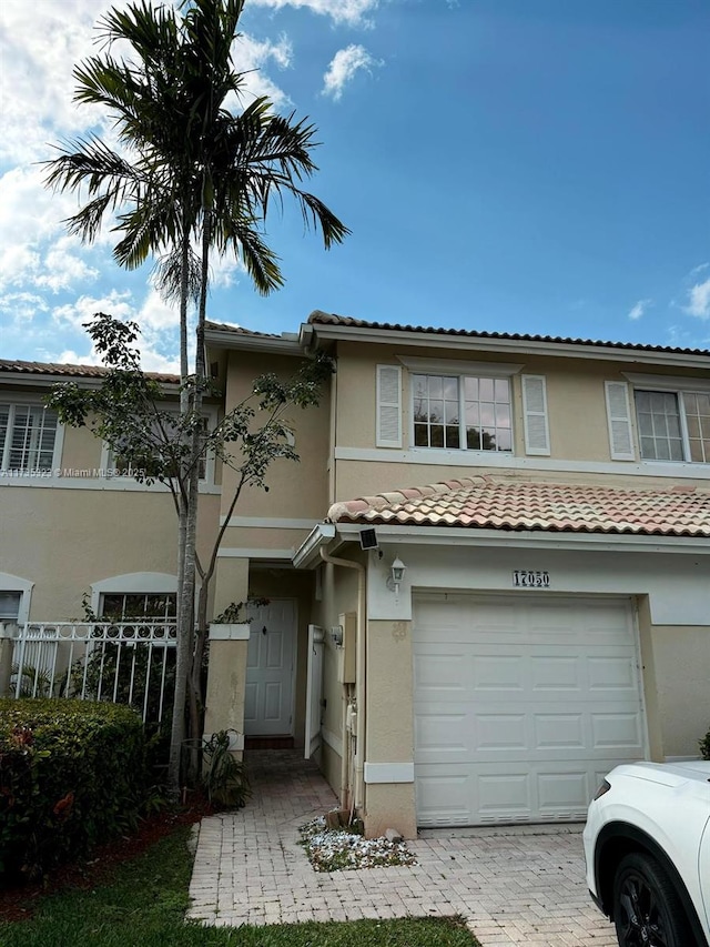 view of front facade with a garage