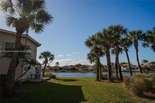 view of yard featuring a water view