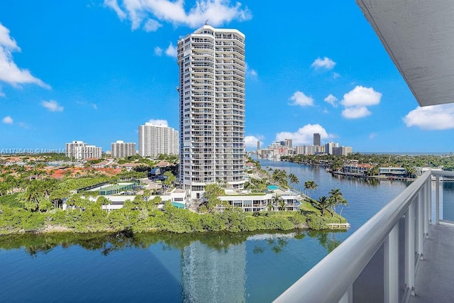 20515 E Country Club Dr Unit 1042, Aventura, FL 33180 - photo 1