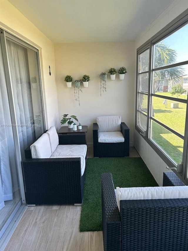 view of sunroom / solarium