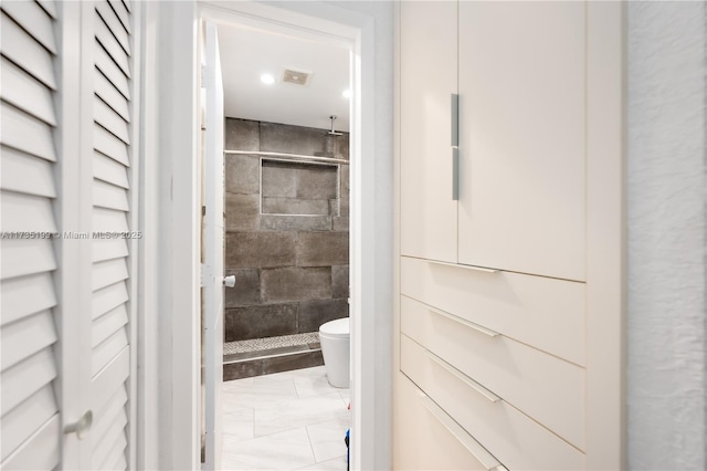 1498 NE 39th St, Oakland Park, FL 33334 - full bath featuring marble finish flooring, a shower stall, toilet, recessed lighting, and concrete block wall