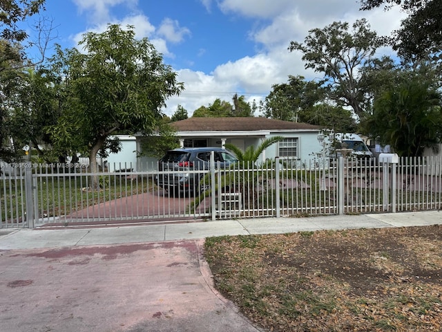 view of front of property