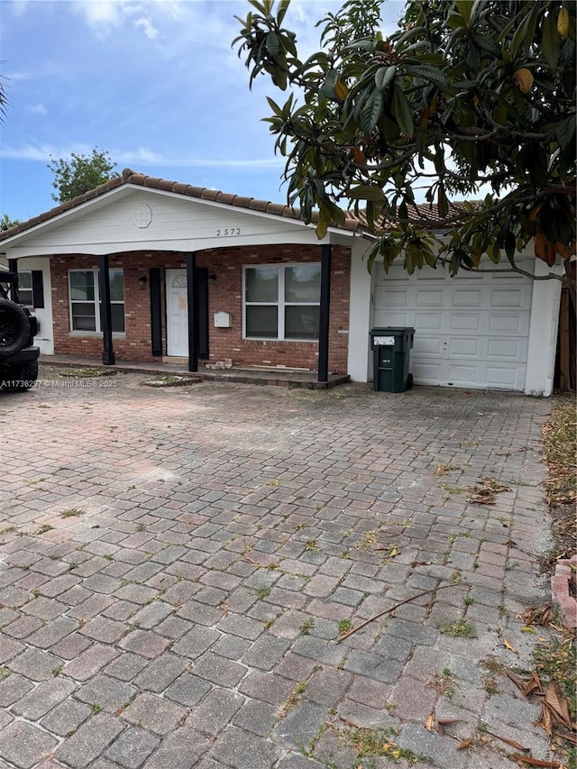 view of front of home featuring a garage