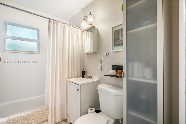 full bathroom featuring shower / bath combination with curtain, vanity, and toilet