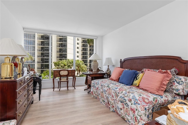 1717 N Bayshore Dr Unit A-1231, Miami, FL 33132 - bedroom featuring light wood-style floors