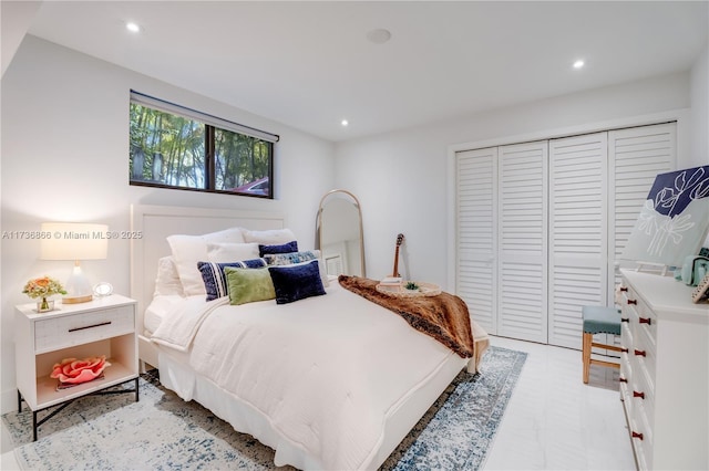 bedroom featuring a closet