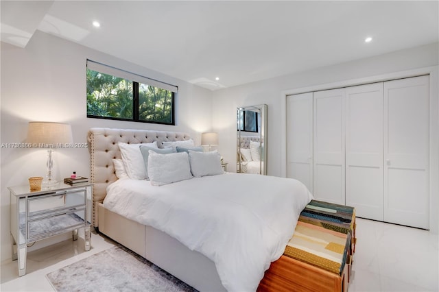 bedroom featuring a closet