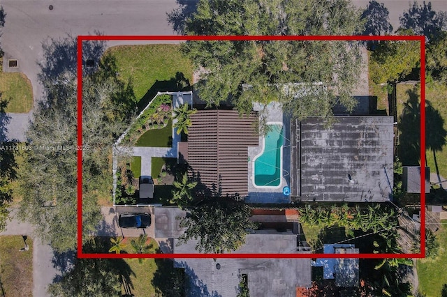 birds eye view of property