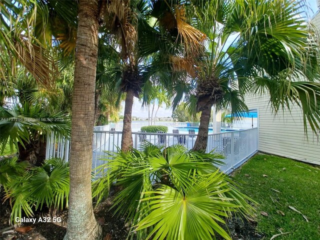 3437 NW 44th St Unit 102, Oakland Park, FL 33309 - view of community pool