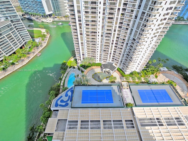 bird's eye view with a water view