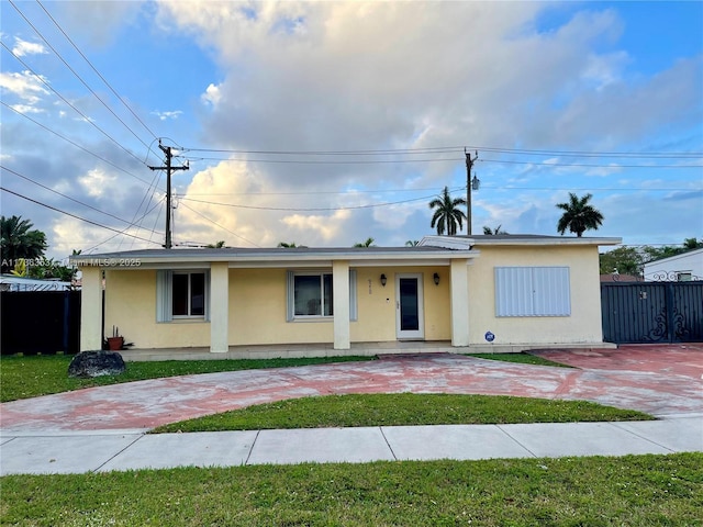 view of front of home with a front yard