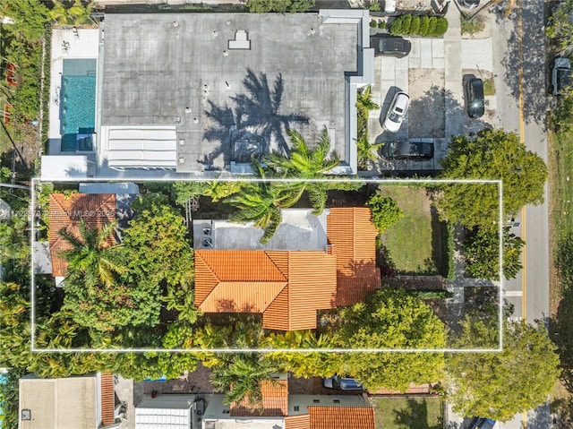2424 Prairie Ave, Miami Beach, FL 33140 - aerial view of property's location with property parcel outlined