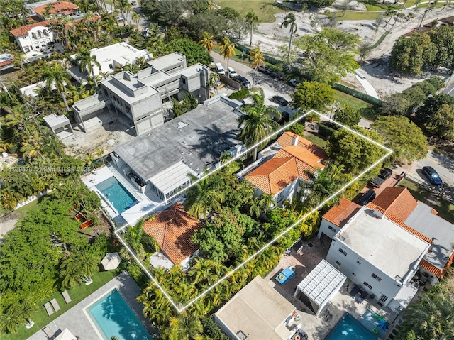 2424 Prairie Ave, Miami Beach, FL 33140 - aerial view of property and surrounding area with a pool area and property boundaries highlighted