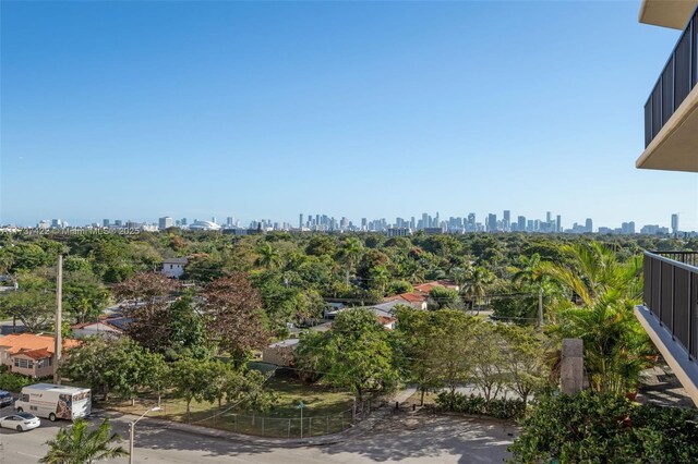 55 Merrick Way Unit 624, Coral Gables, FL 33134 - view of yard with a view of skyline