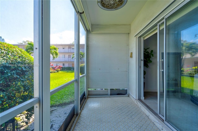 view of sunroom / solarium